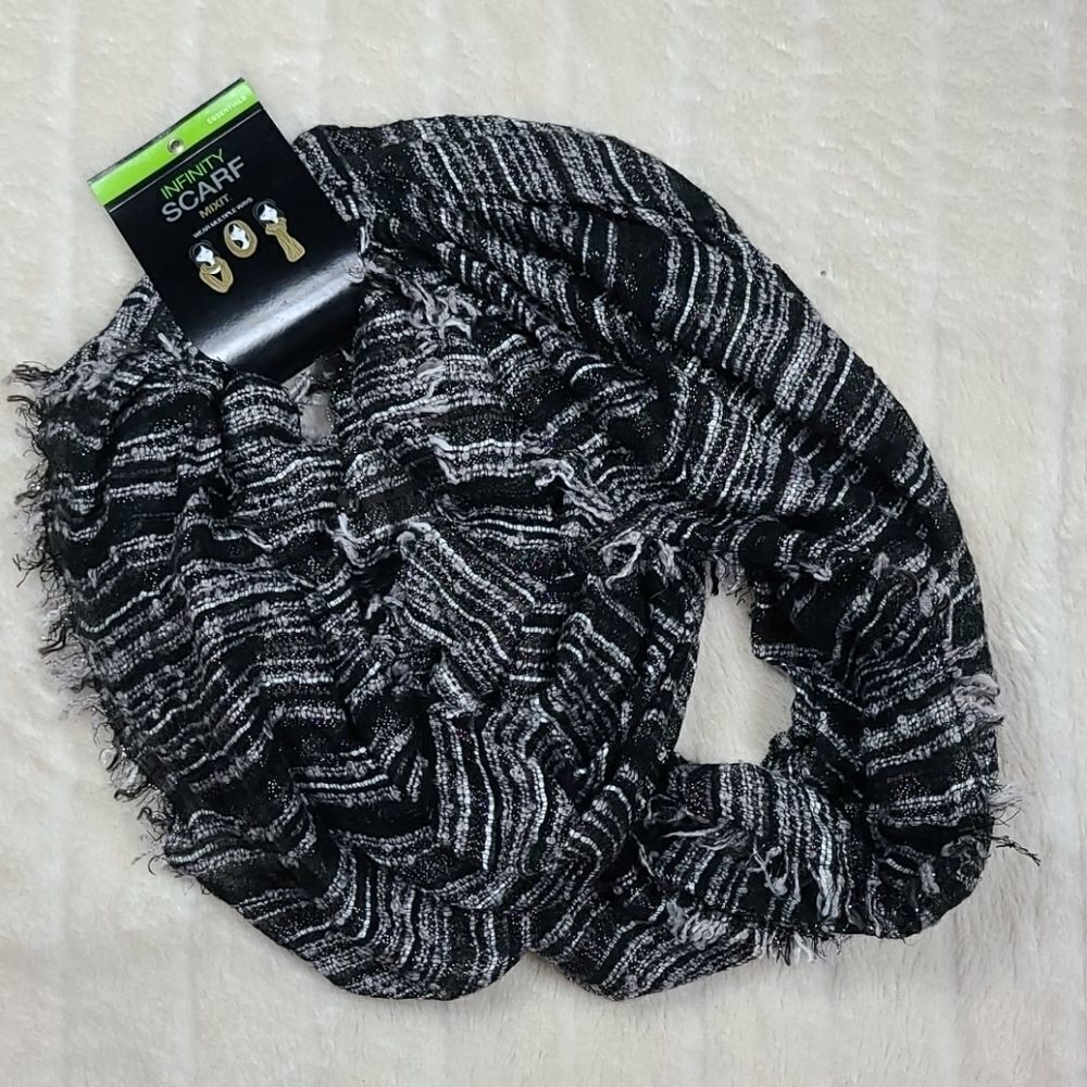 NWT Mixit Infinity Sequin Scarf Black Silver Metallic Fringe Yarn Winter Holiday